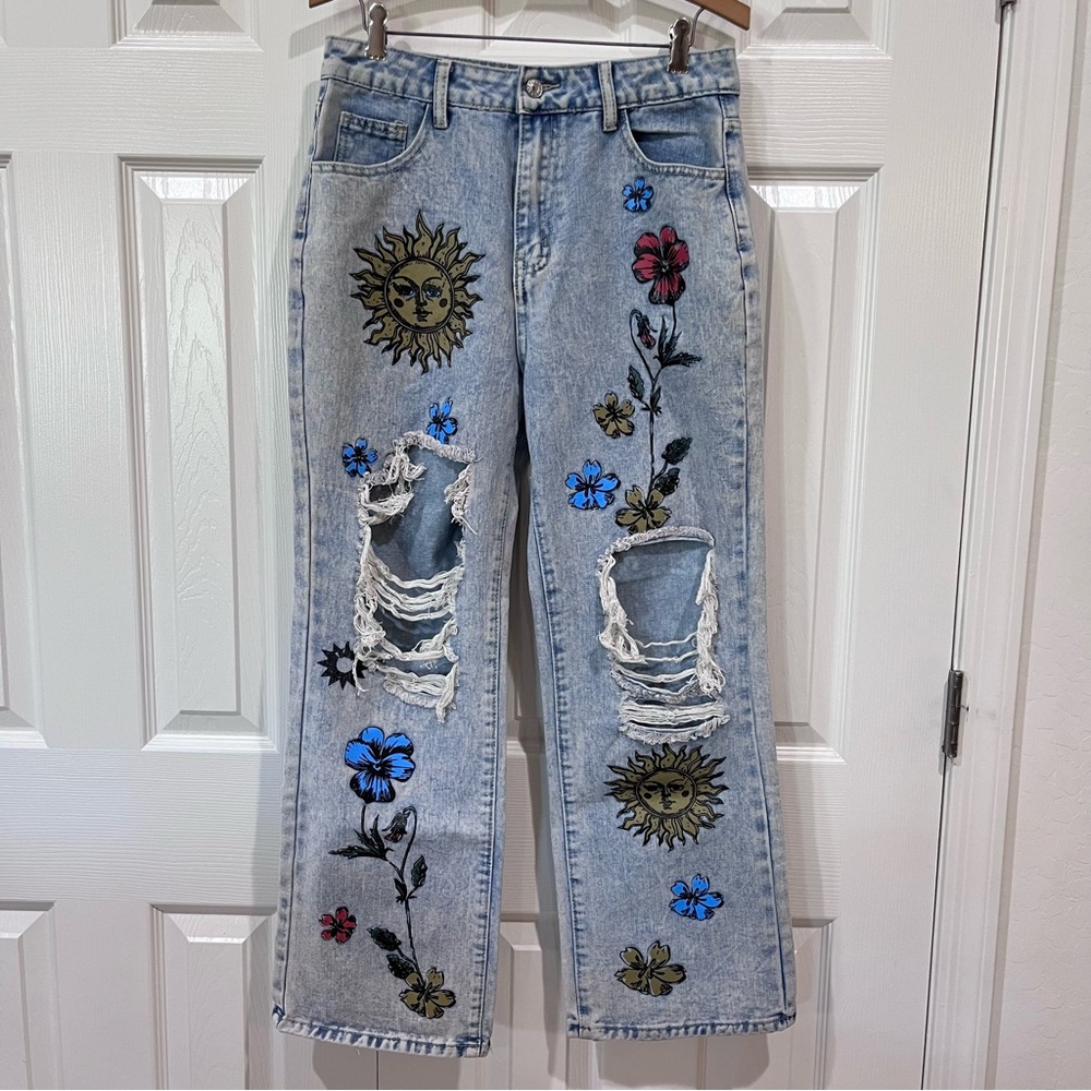 Distressed Jeans w/ Flowers & Suns High Rise Straight Leg Women's Sz M